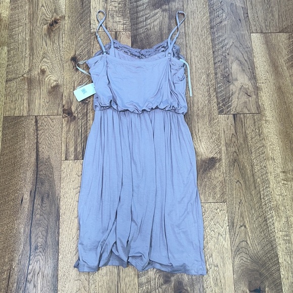 NWT Lush Woman’s Dusty Mauve Night Dress Size L - Picture 3 of 4